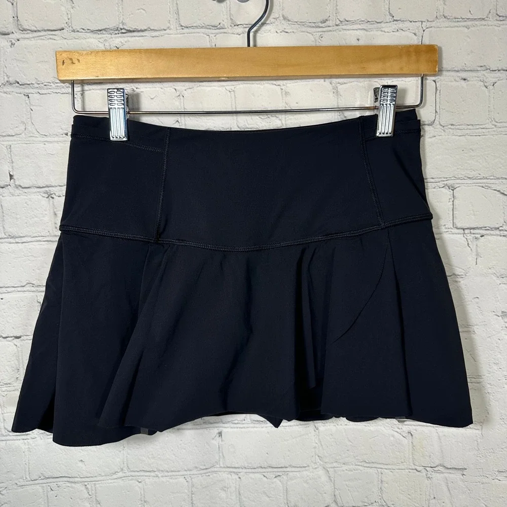 Lululemon Pace Rival Skirt Black Pleated Athletic Tennis Skort Womens Size 4